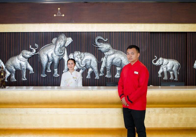 ホテル Aiyara Grand