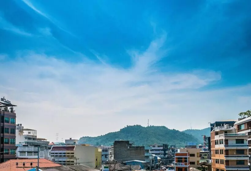 Hotel Chomsin Hua Hin ชมสินธุ์ หัวหิน