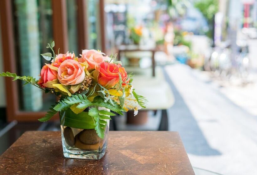 Hotel Chomsin Hua Hin ชมสินธุ์ หัวหิน