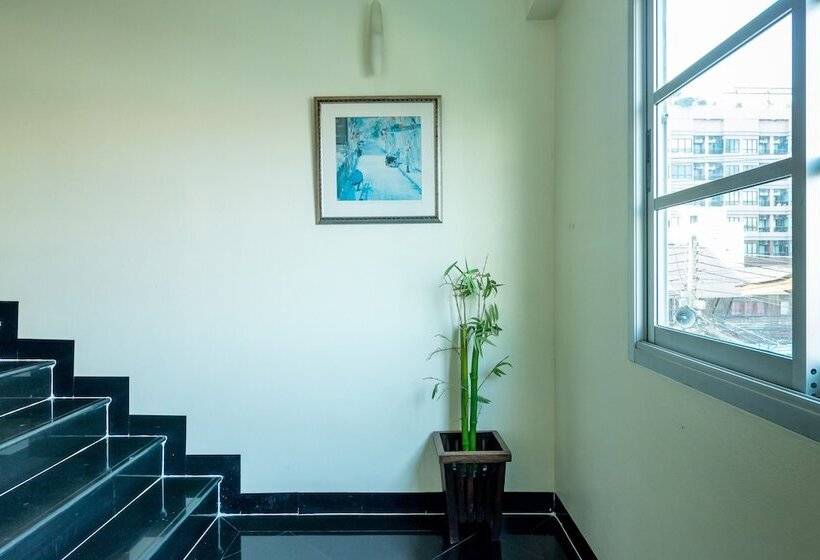 Hotel Chomsin Hua Hin ชมสินธุ์ หัวหิน