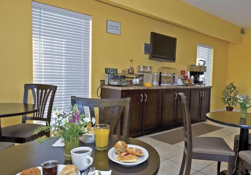 בית מלון כפרי Homegate Inn & Suites West Memphis