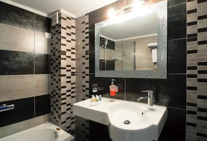 هتل Kythira Golden Resort