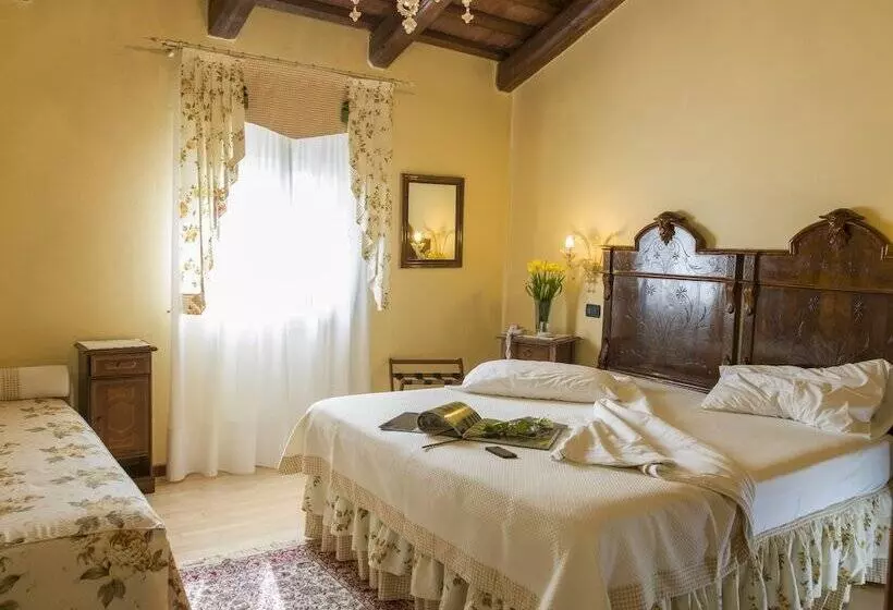 בית מלון כפרי La Rescossa