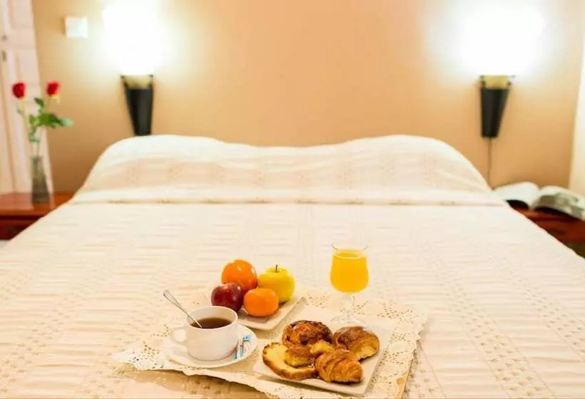 هتل Le Lodge Des Almadies