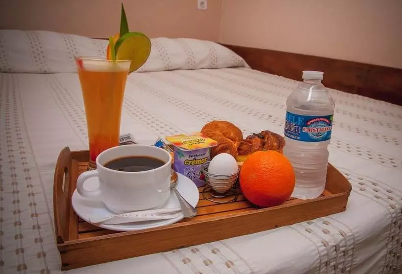 هتل Le Lodge Des Almadies