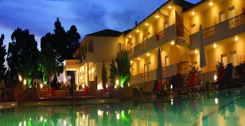 בית מלון כפרי Paradise