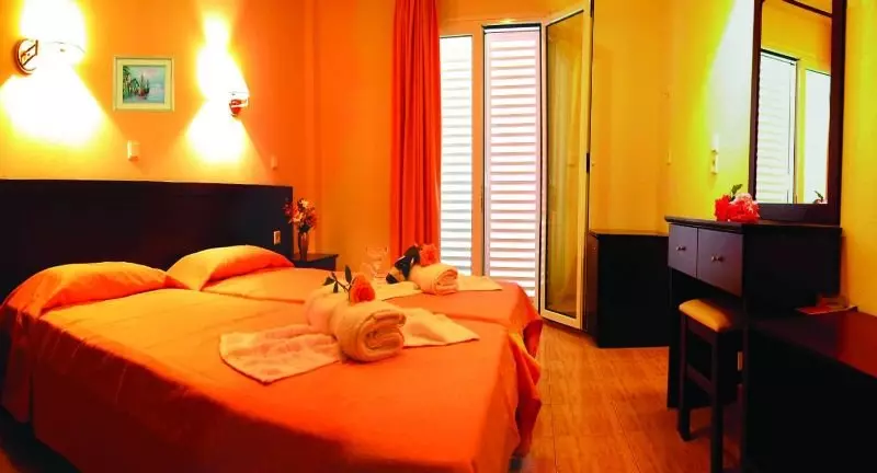 בית מלון כפרי Paradise