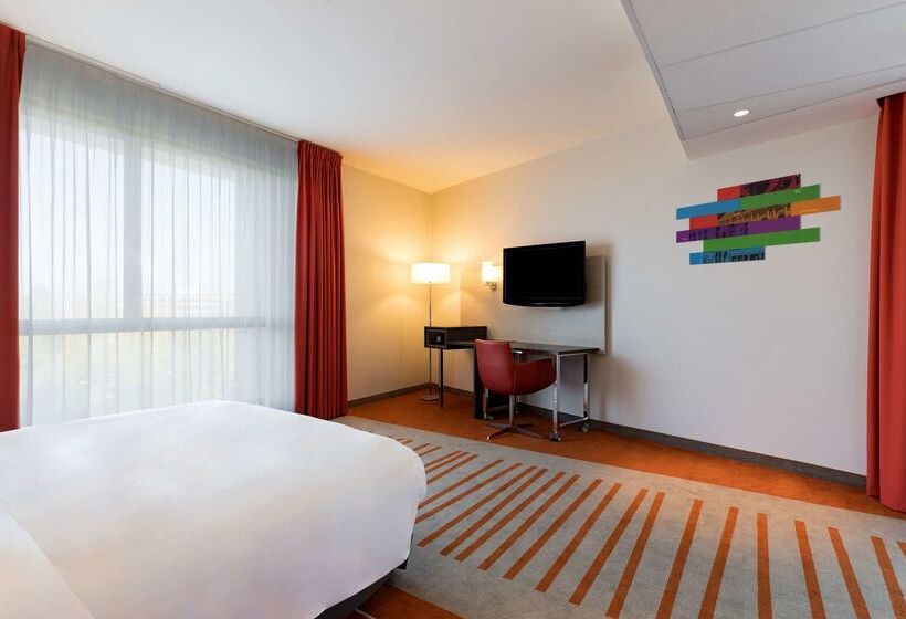 هتل Park Inn By Radisson Lille Grand Stade