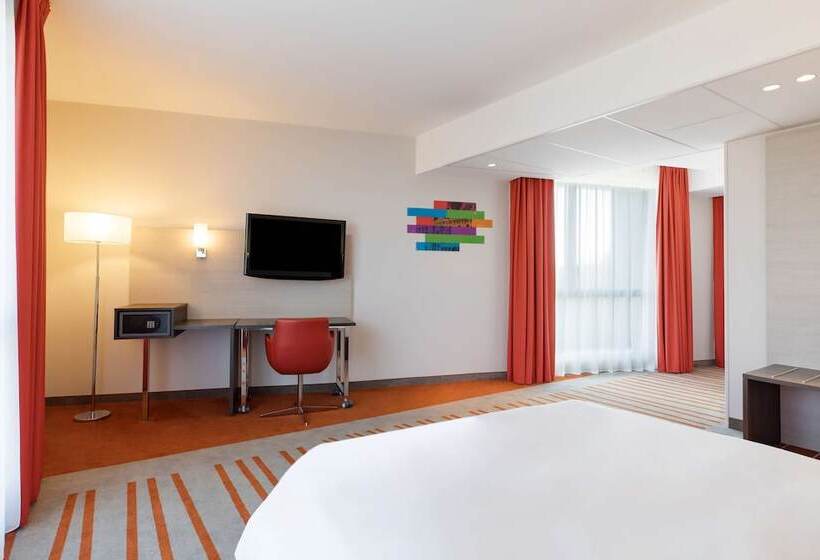 هتل Park Inn By Radisson Lille Grand Stade