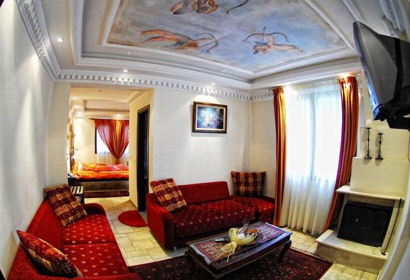 ホテル Pindos Palace