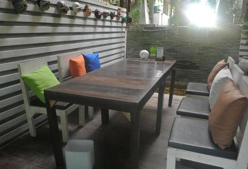 هتل Rain Forest Resort