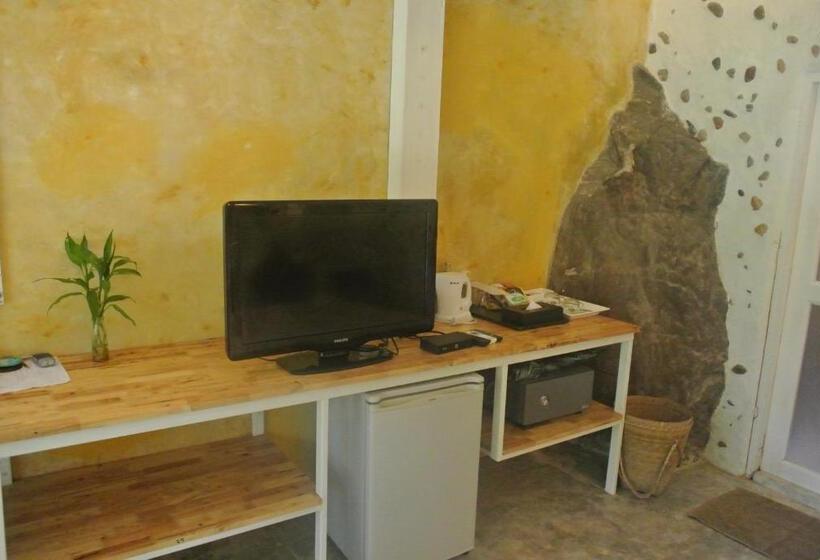 هتل Rain Forest Resort