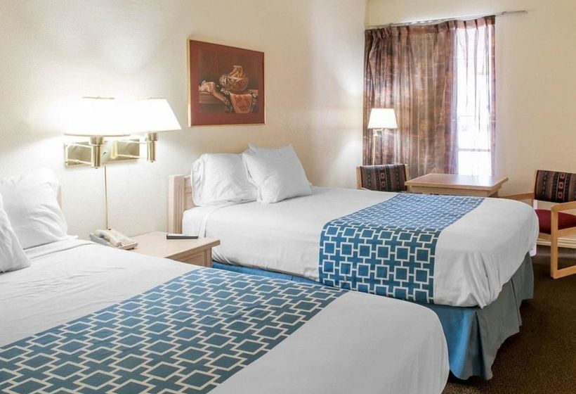 فندق Rodeway Inn Whites City