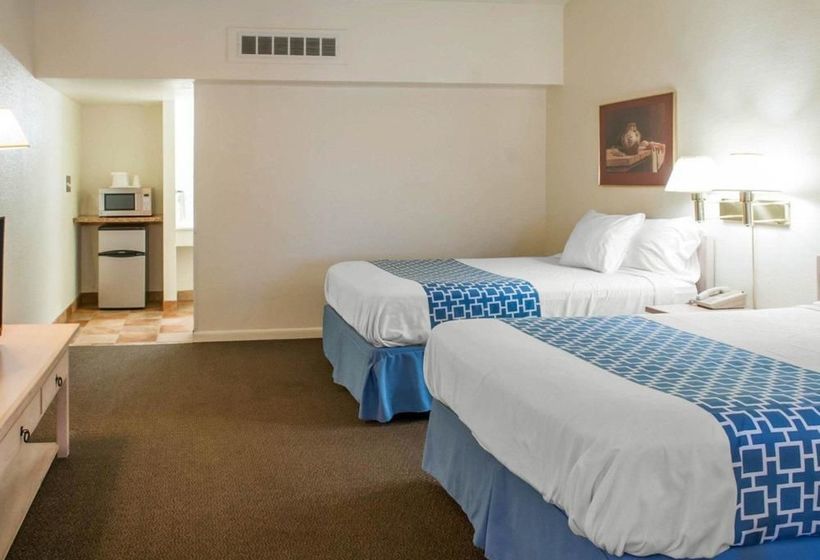 فندق Rodeway Inn Whites City