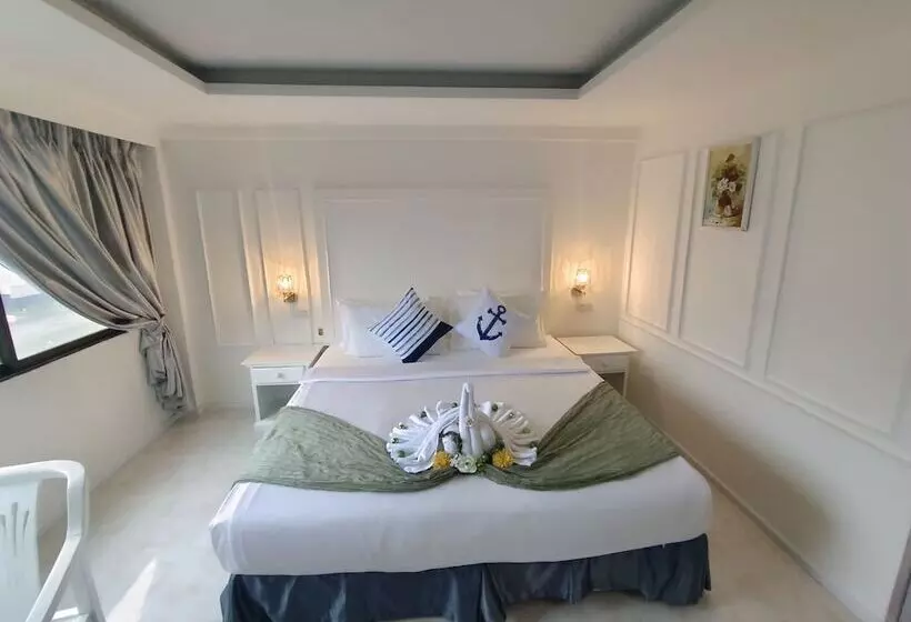 ホテル The Chilli By Golden Ray