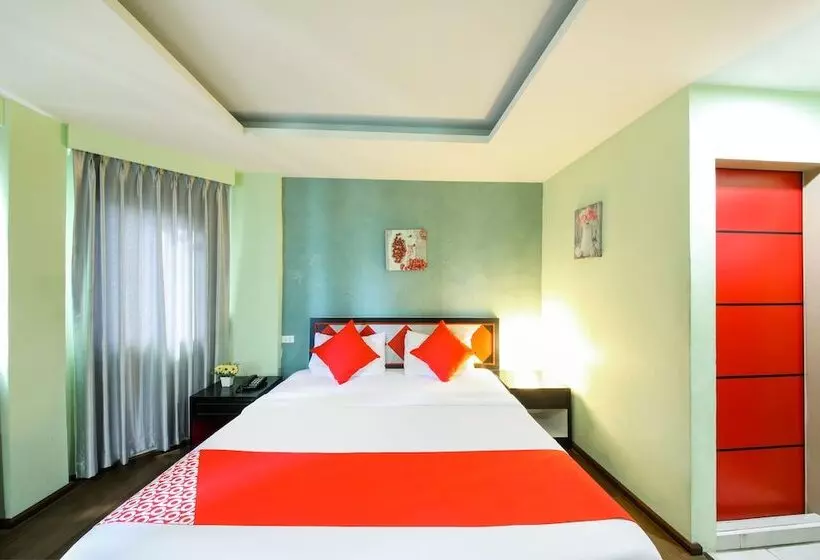 ホテル The Chilli By Golden Ray