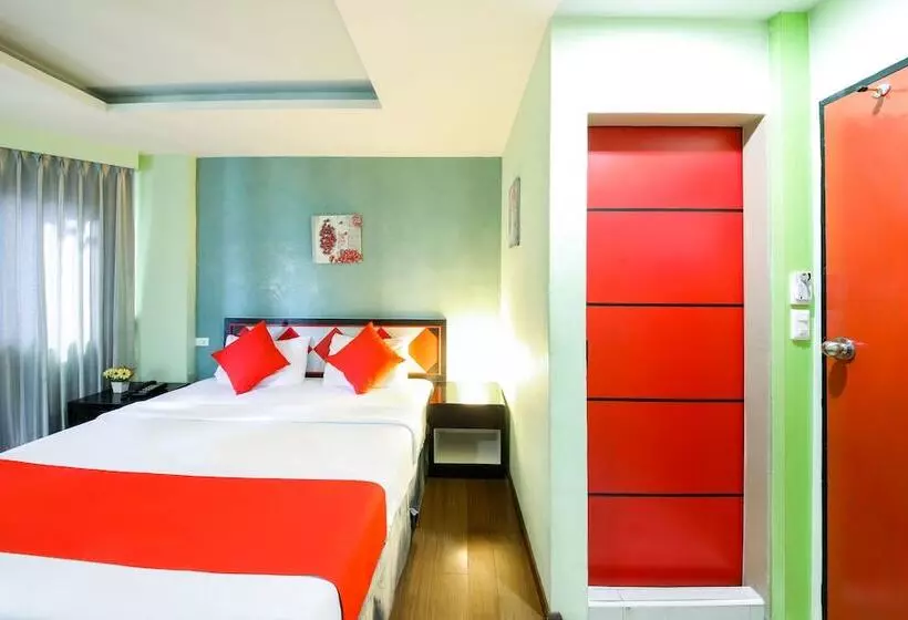 ホテル The Chilli By Golden Ray