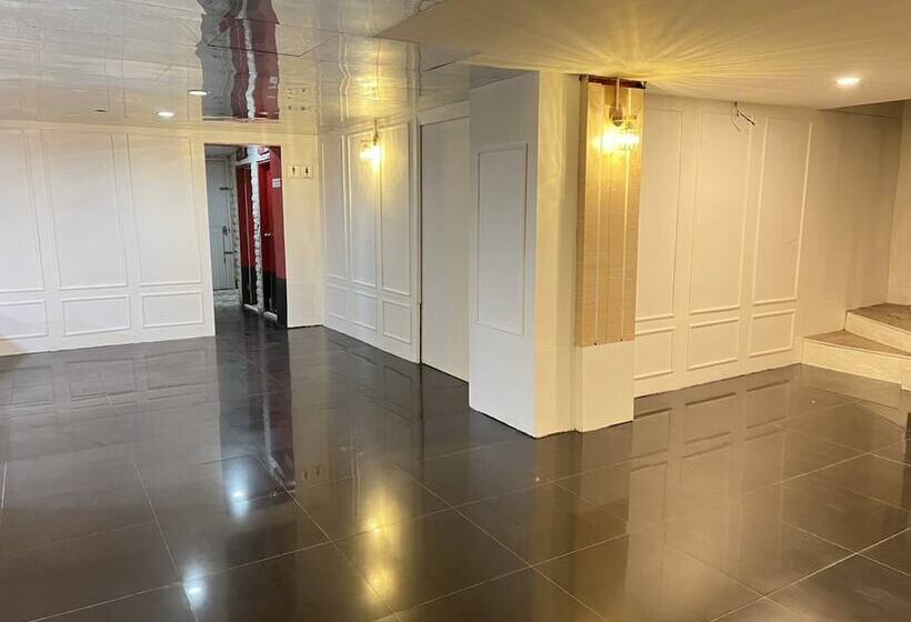 호텔 The Chilli By Golden Ray