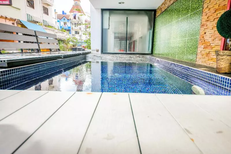 ホテル The Chilli By Golden Ray