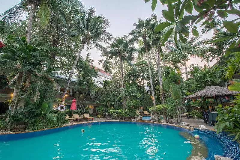 Hotel The Viridian Resort   Sha Plus