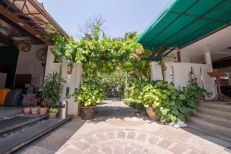 Hotel The Viridian Resort   Sha Plus