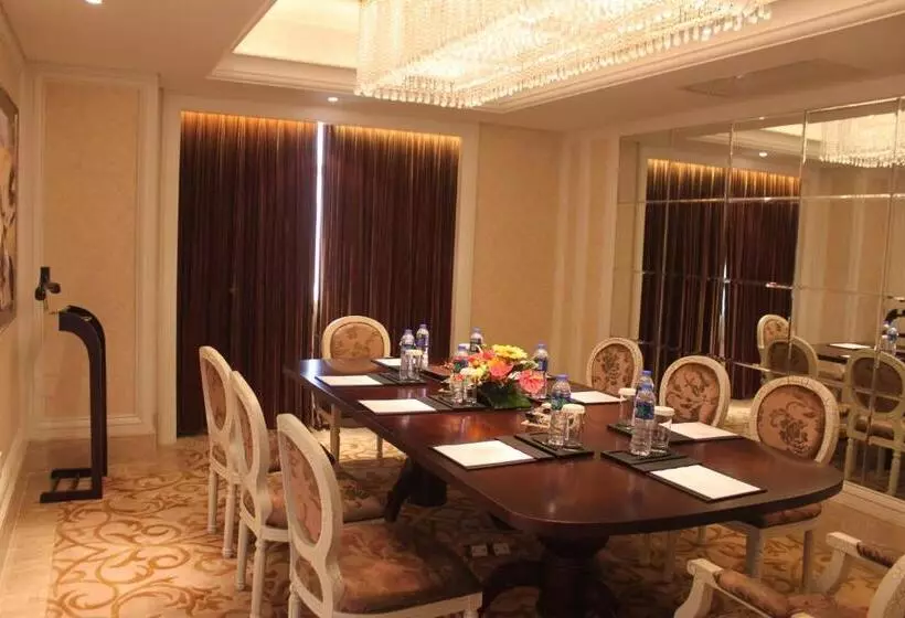 Hotelli Zhengzhou Yuehai