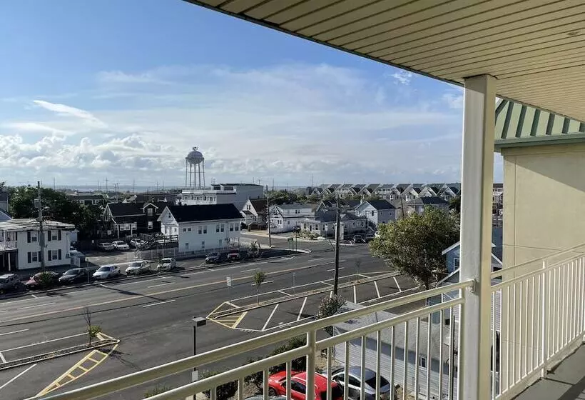 모텔 Sea Palace Inn