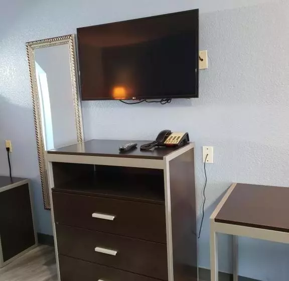 Regency Inn Motel By The Beach