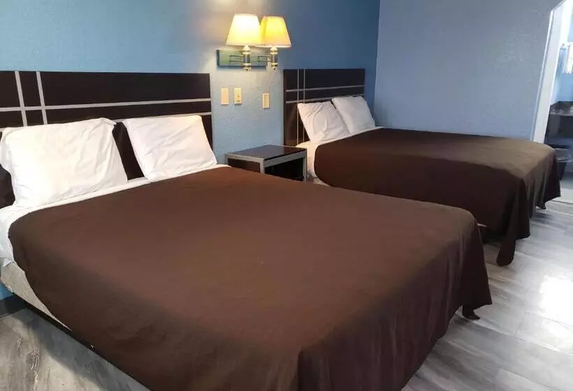 Regency Inn Motel By The Beach