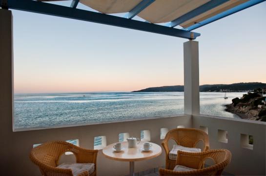 Sea Breeze Hotel Apartments