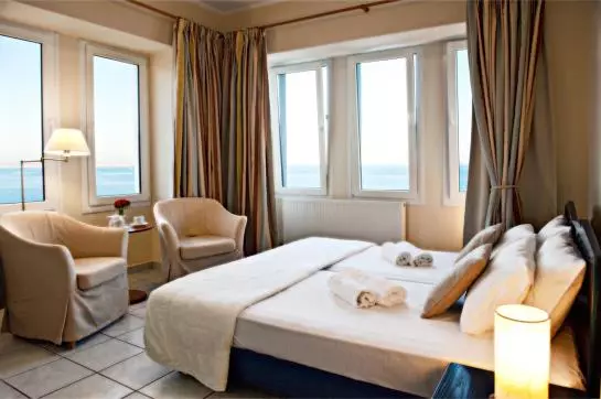 Sea Breeze Hotel Apartments