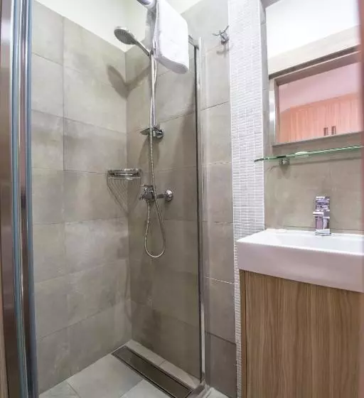 Zodiac Hotel Apartments