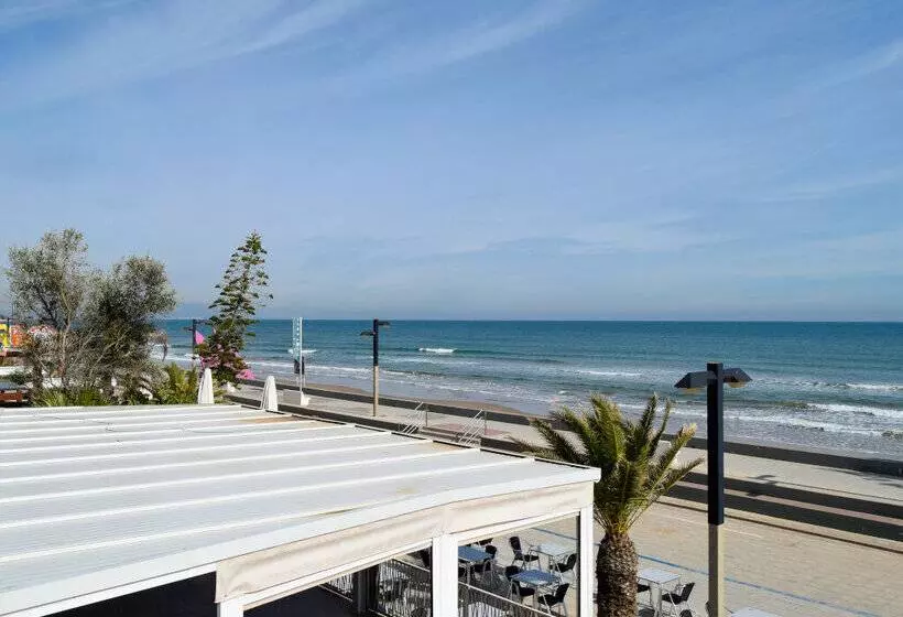 Apartamentos Oropesa Primera Línea 3000