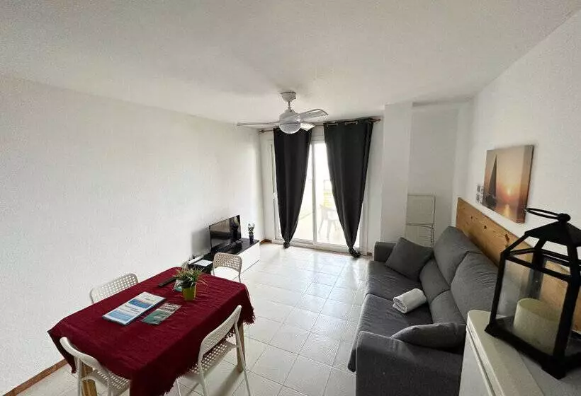 Apartamentos Oropesa Primera Línea 3000