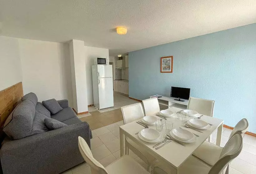 Apartamentos Oropesa Primera Línea 3000