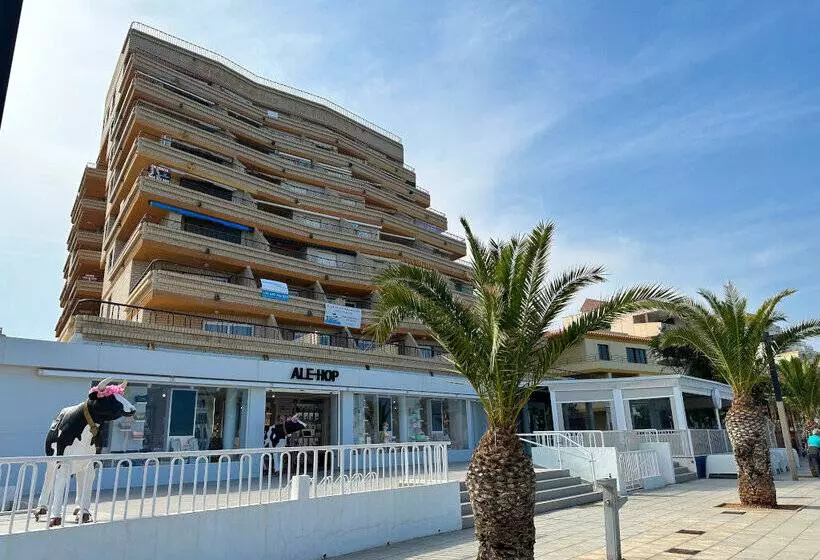 Apartamentos Oropesa Primera Línea 3000