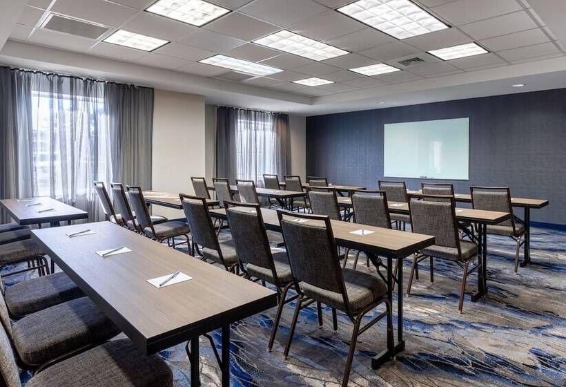 Fairfield Inn & Suites By Marriott Smithfield