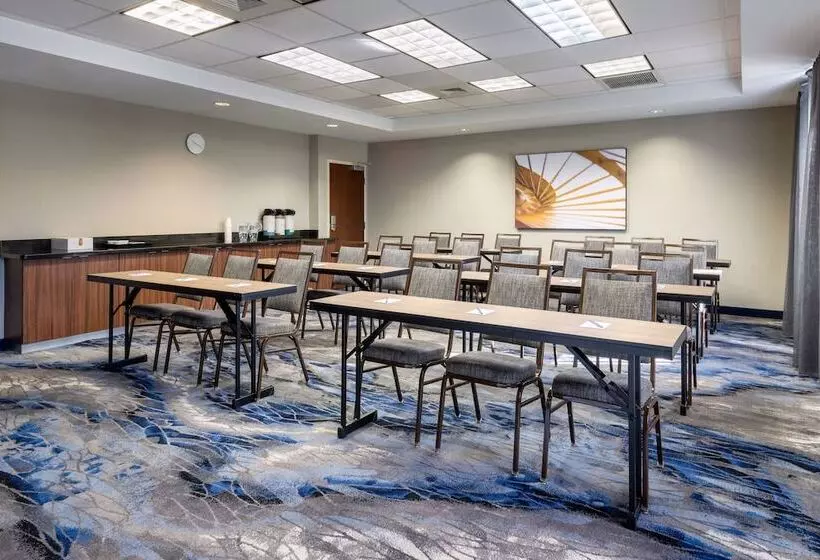 Fairfield Inn & Suites By Marriott Smithfield