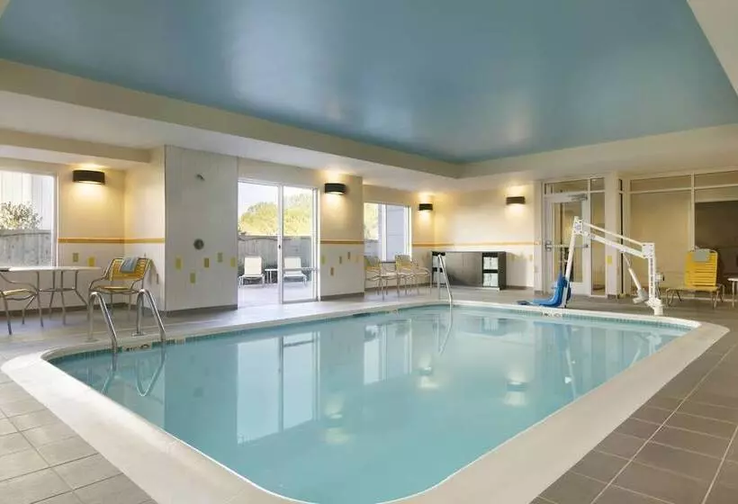 Fairfield Inn & Suites By Marriott Smithfield