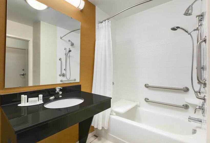 Fairfield Inn & Suites By Marriott Smithfield