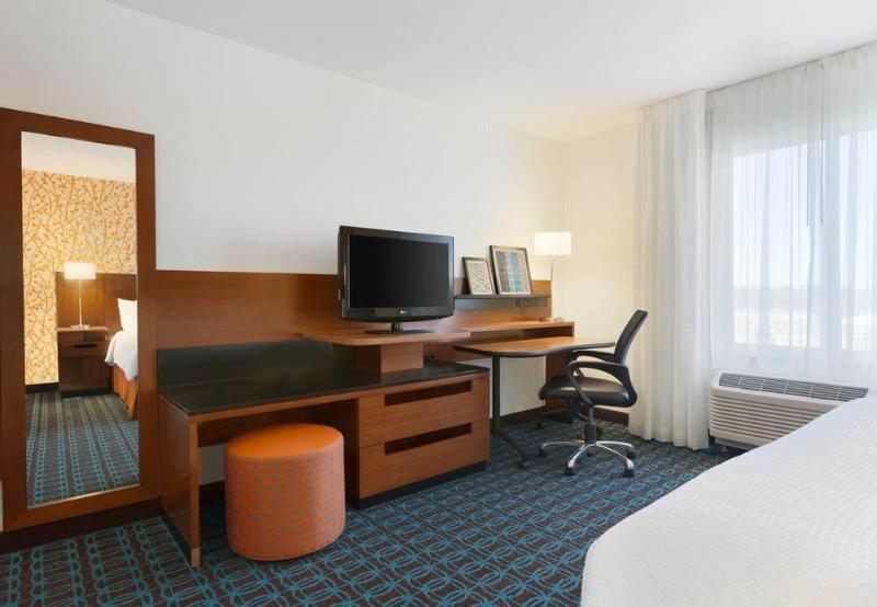 Fairfield Inn & Suites By Marriott Smithfield