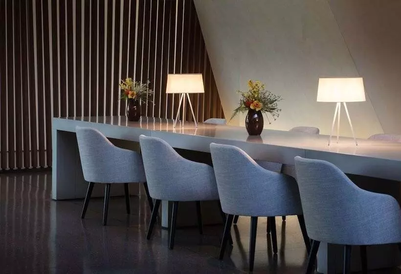 ホテル Anantara The Marker Dublin