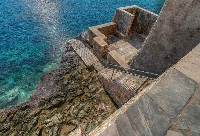 هتل Apollonion Palace