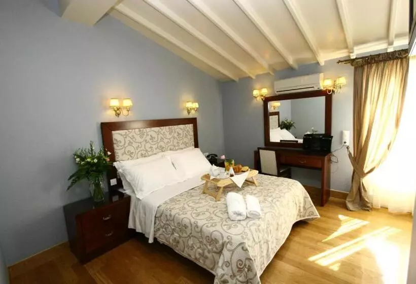 هتل Apollonion Palace