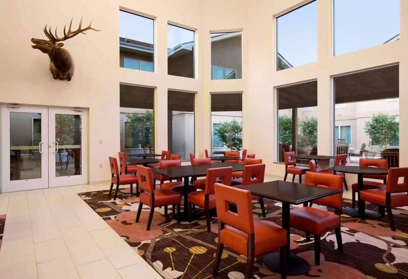 Отель Baymont By Wyndham Hobbs