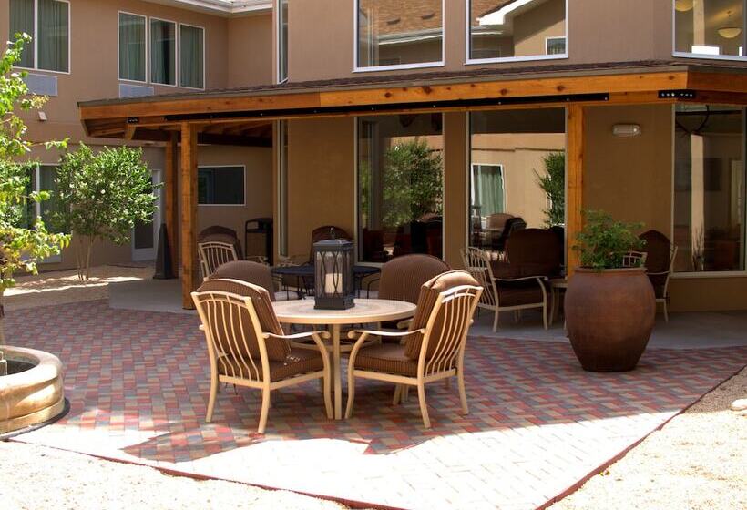 Отель Baymont By Wyndham Hobbs