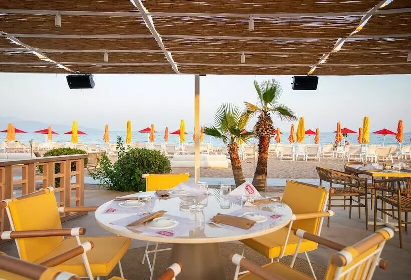 Hotel Buka Sandy Beach