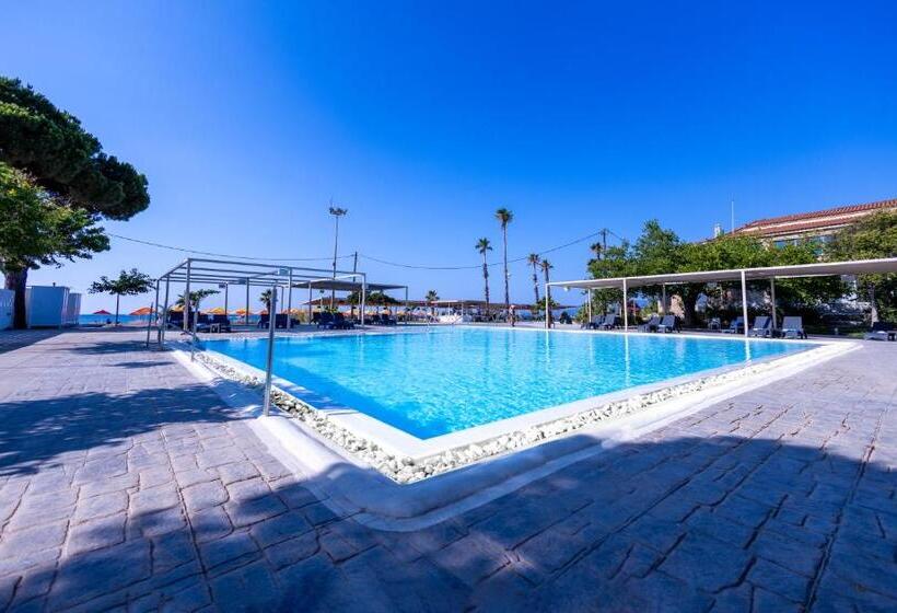 בית מלון כפרי Buka Sandy Beach