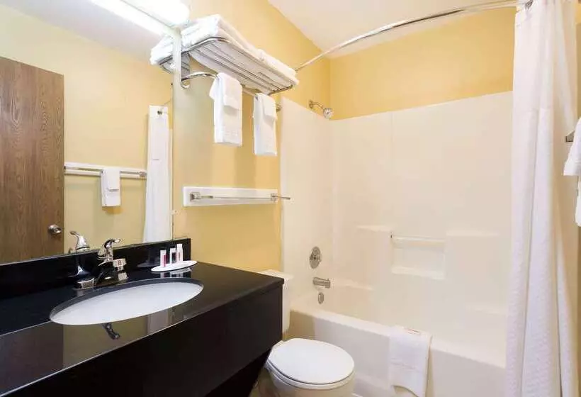 Hotelli Days Inn By Wyndham Chincoteague Island