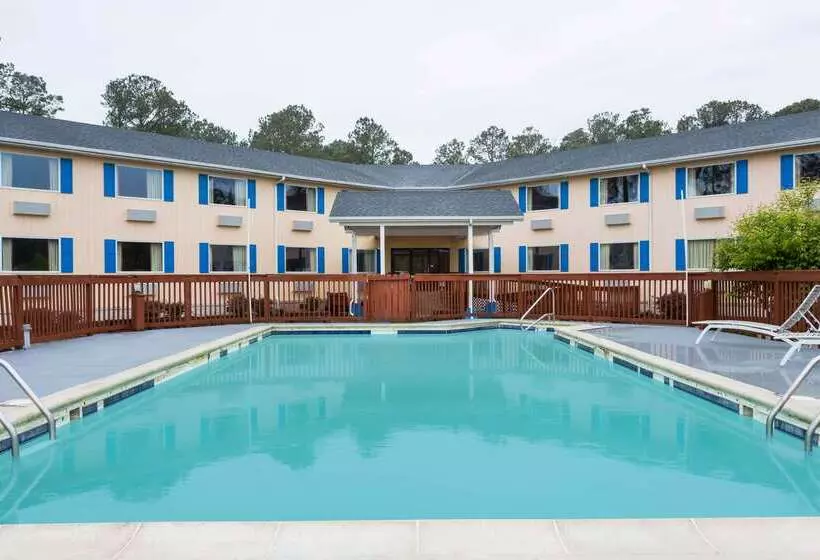 Hotelli Days Inn By Wyndham Chincoteague Island